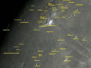 A jovem e proeminente cratera ARISTARCHUS e o seu platô.