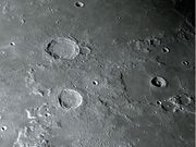 As crateras  ARISTOTELES e EUDOXUS.