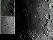 A proeminente escarpa RUPES RECTA.